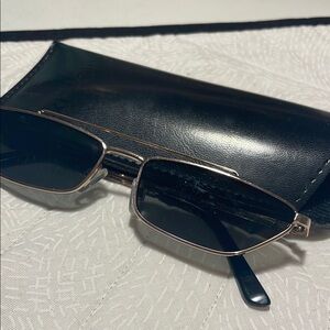 Women’s A. J. Morgan Black Sunglasses with Case